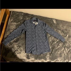 J. Ferrar men’s button up dress shirt, size small.